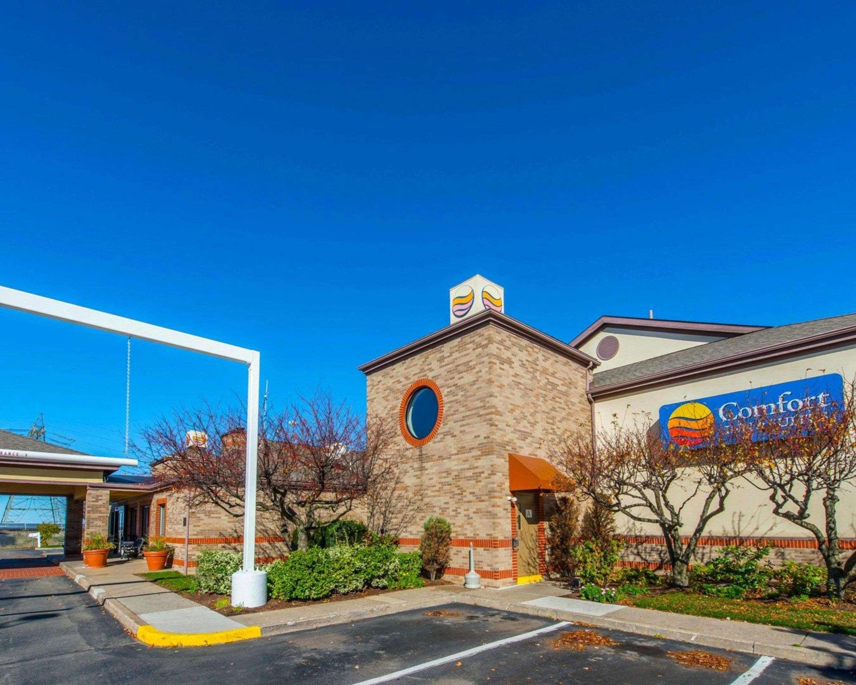 Comfort Inn & Suites Kearsarge Exterior photo