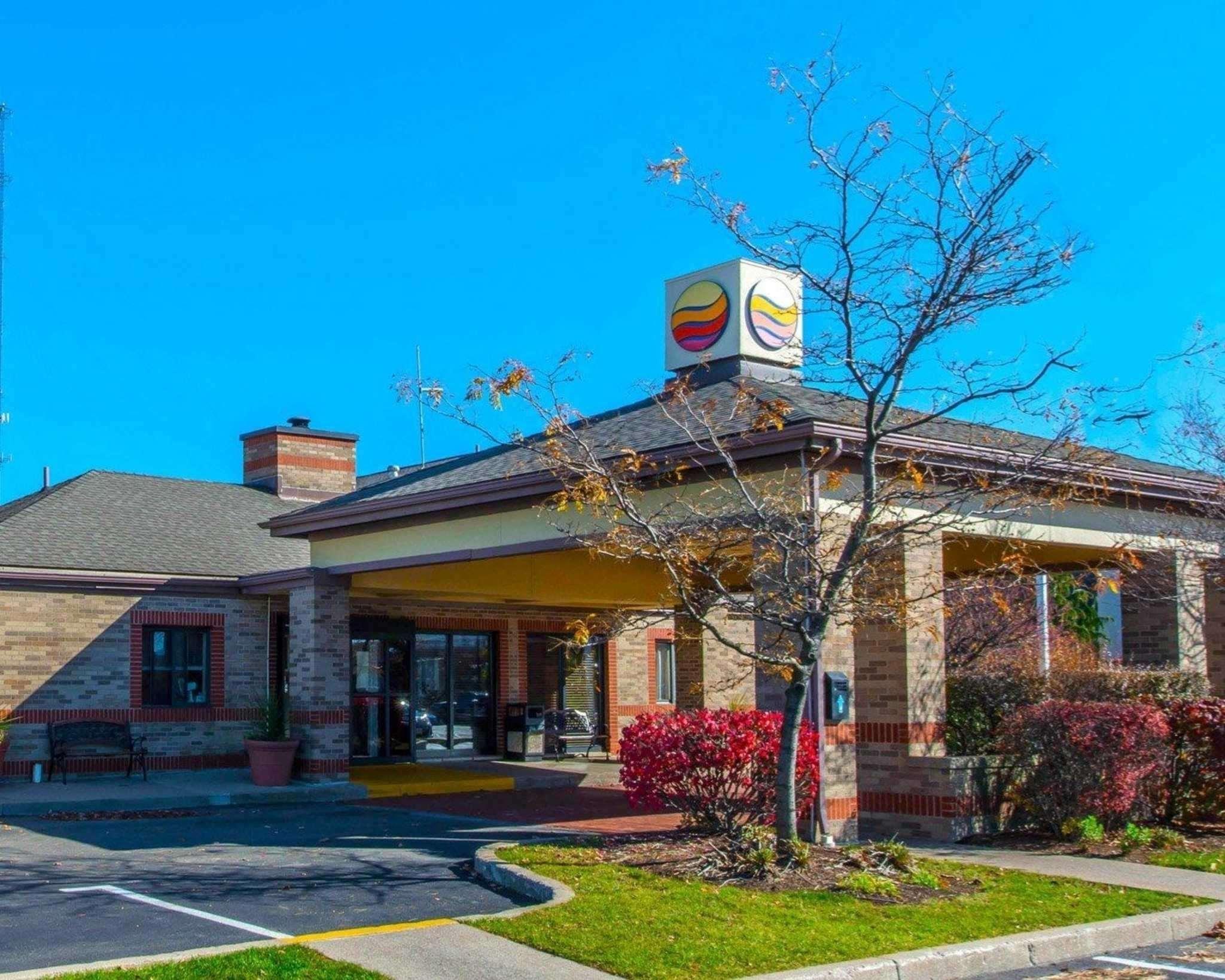 Comfort Inn & Suites Kearsarge Exterior photo