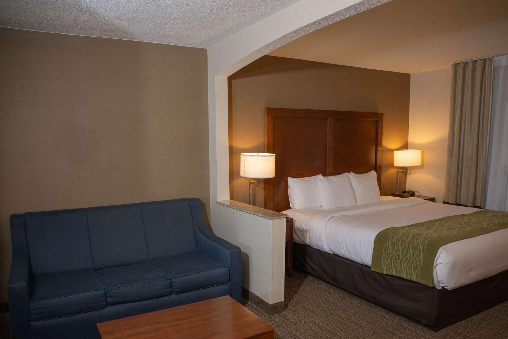 Comfort Inn & Suites Kearsarge Exterior photo