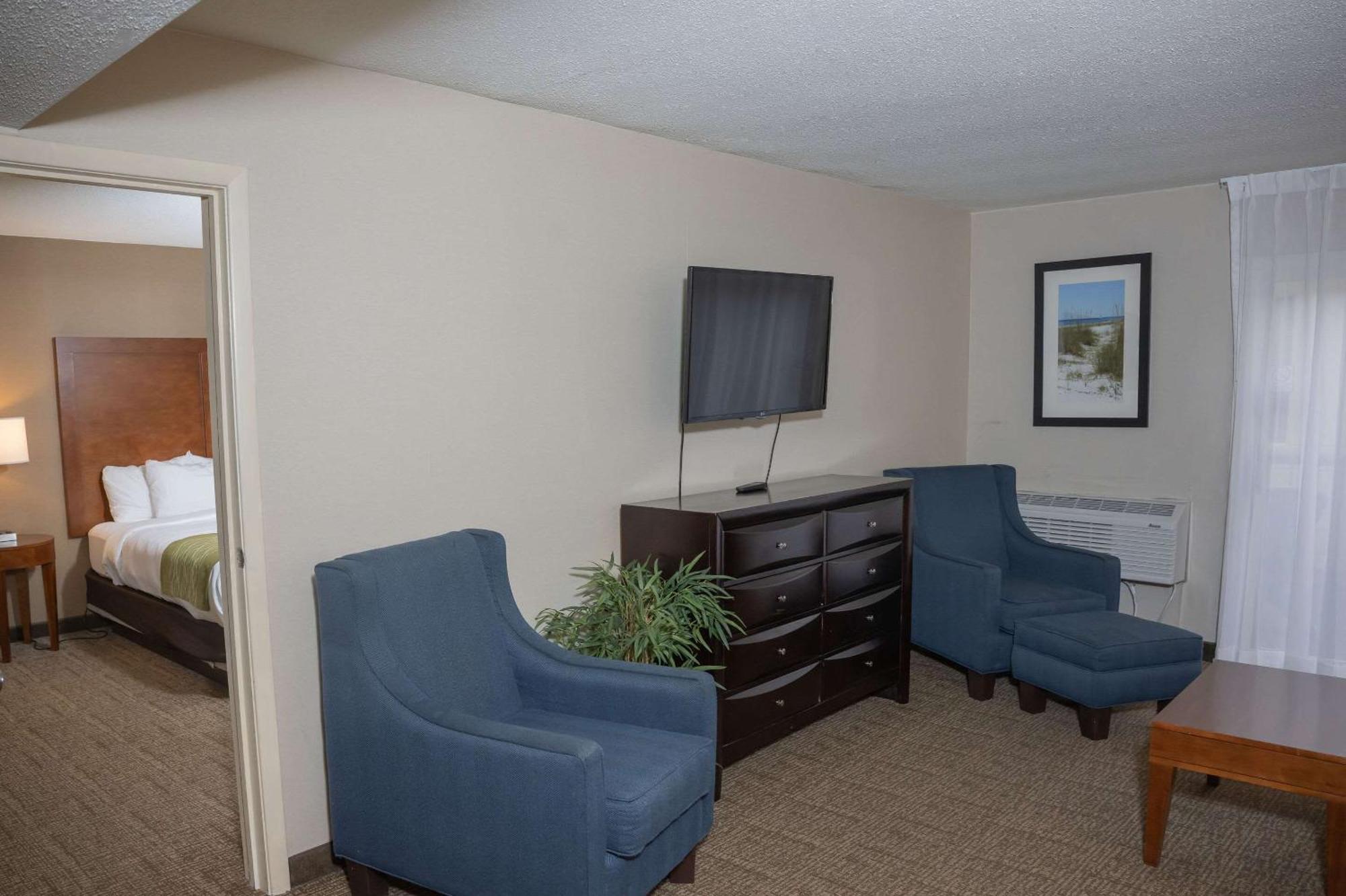 Comfort Inn & Suites Kearsarge Exterior photo