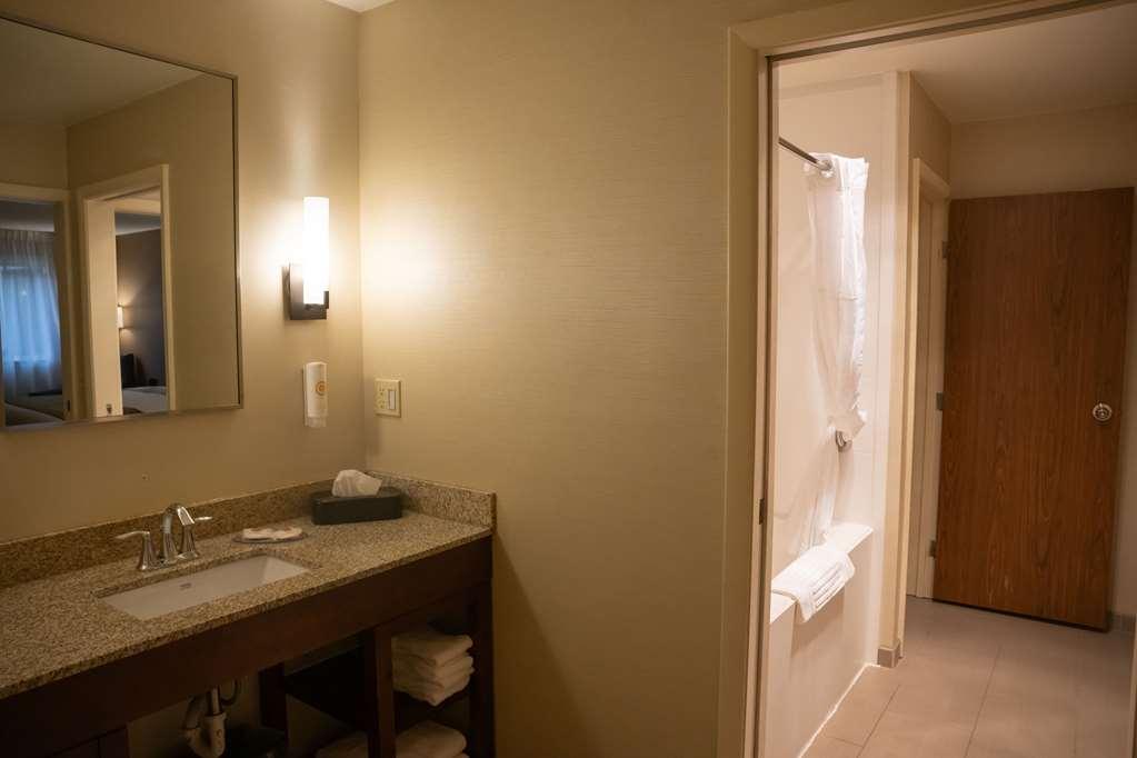 Comfort Inn & Suites Kearsarge Room photo