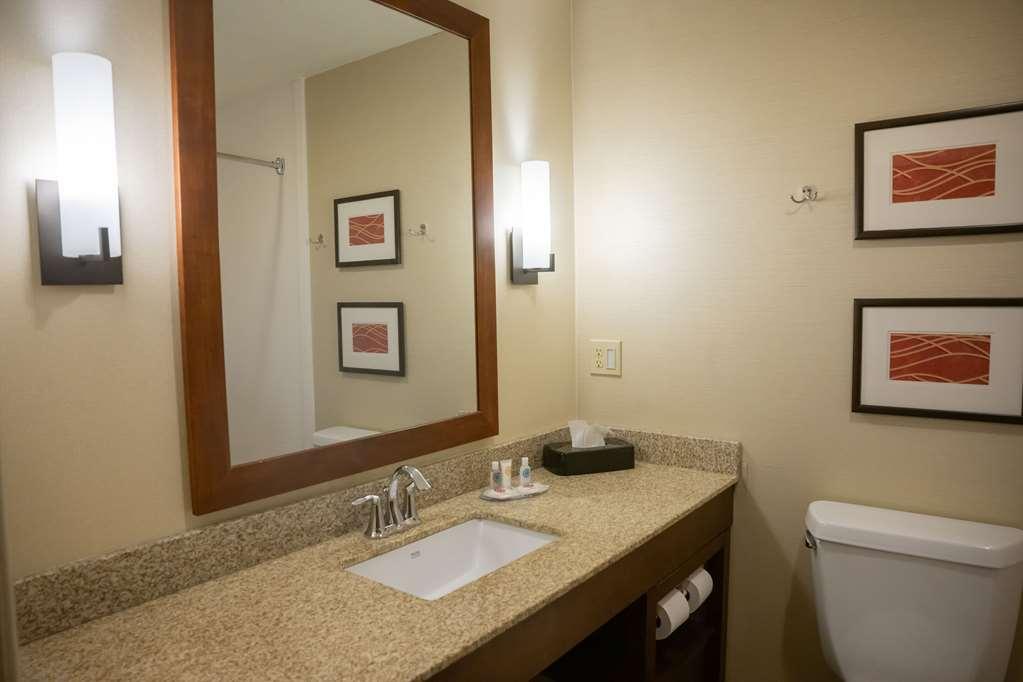 Comfort Inn & Suites Kearsarge Room photo
