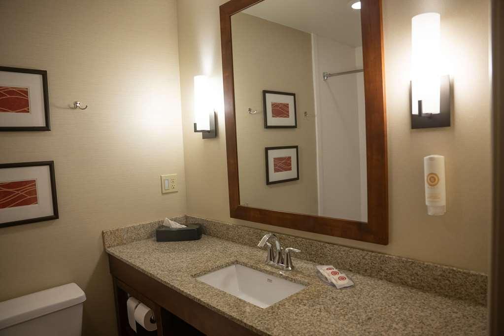 Comfort Inn & Suites Kearsarge Room photo